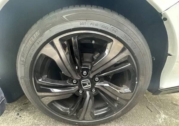 Honda Civic cena 39000 przebieg: 15418, rok produkcji 2018 z Ujście małe 254